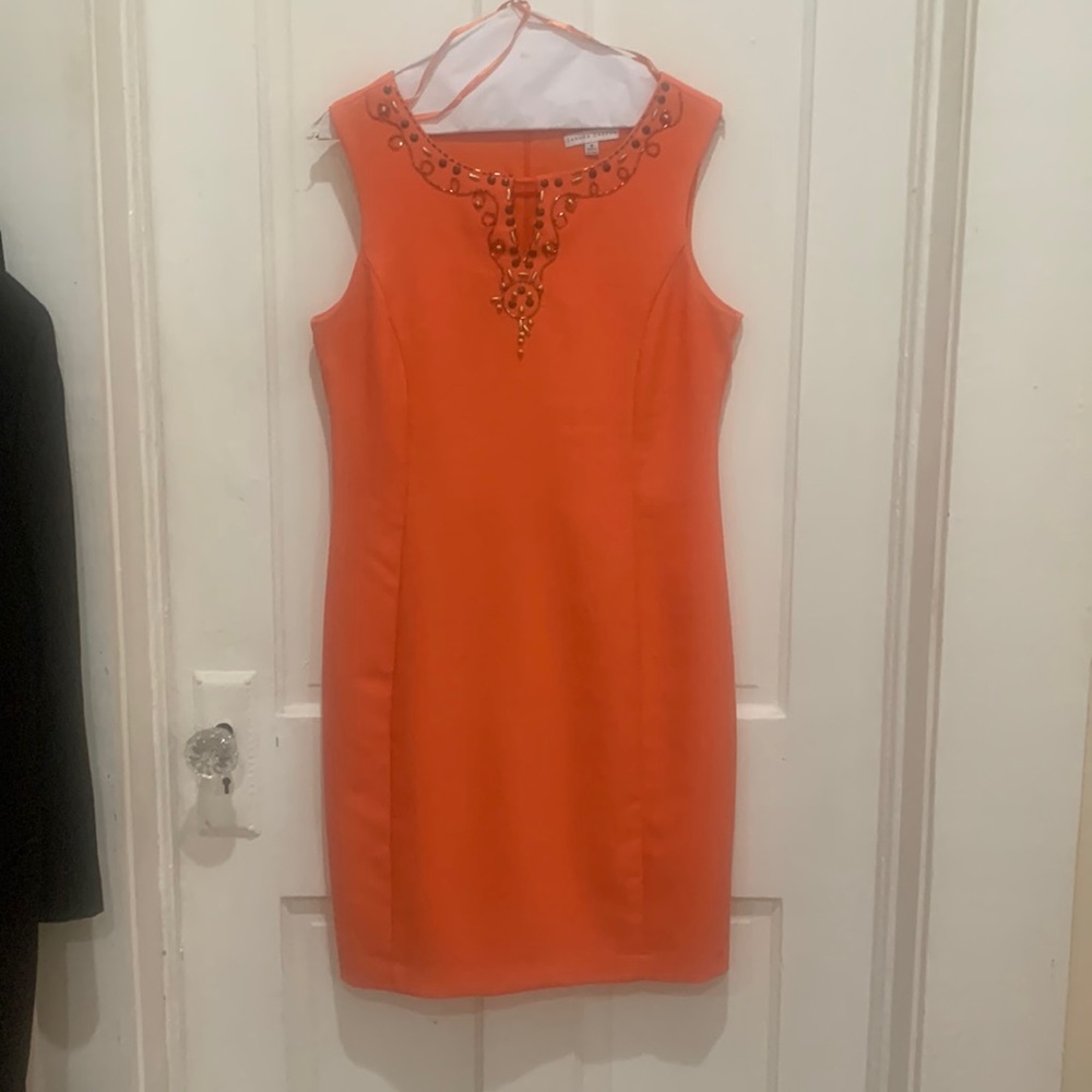 Sandra Darren size 6 Orange Dress with bead design